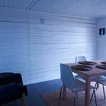 بيت للعطل Roervik