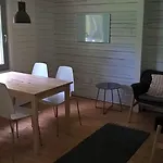 Roervik בית נופש *
