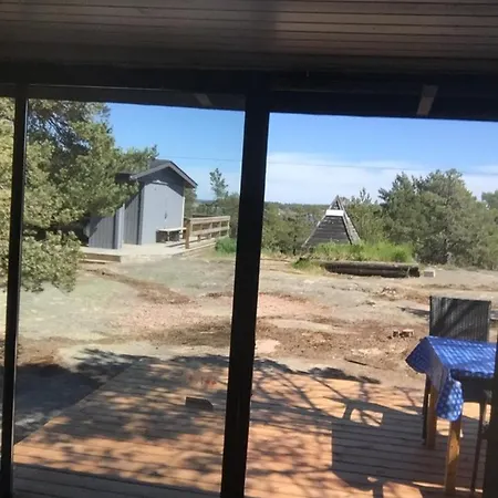 Loma-asunnot Roervik Geta